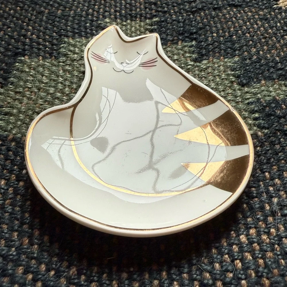 Francesca's Collections White Cat Dish with Gold Stripe Accents